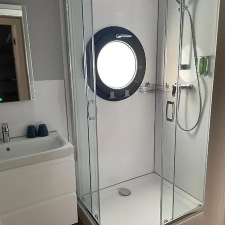 Waidlerland Hausboot 1 * 발트키르헨