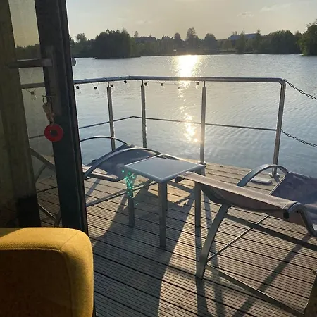보트호텔 Waidlerland Hausboot 1 발트키르헨