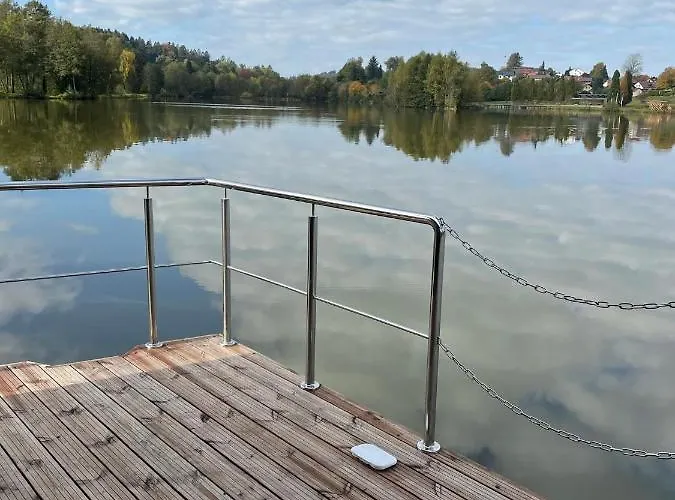 Botel Waidlerland Hausboot 1