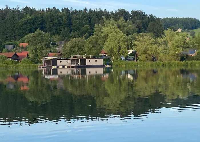 Waidlerland Hausboot 1 *
